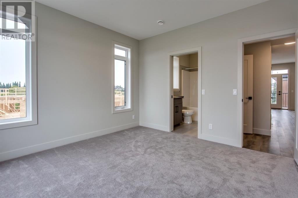 Single Family House for Sale in  Royal Elm Road NW Royal Oak Calgary 