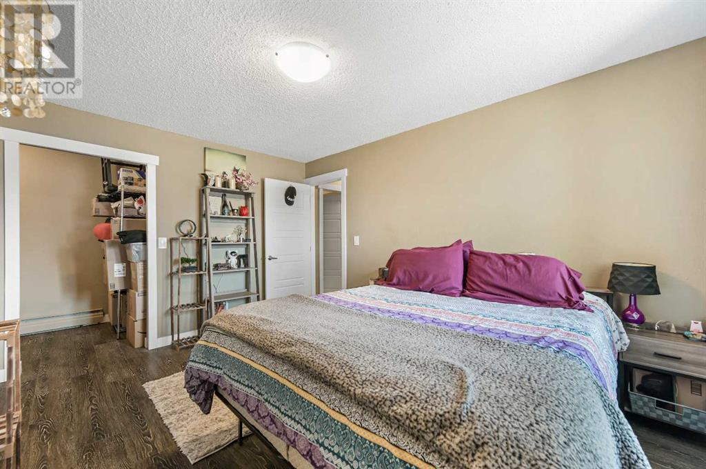 Single Family House for Sale in    Street SW Rosscarrock Calgary 