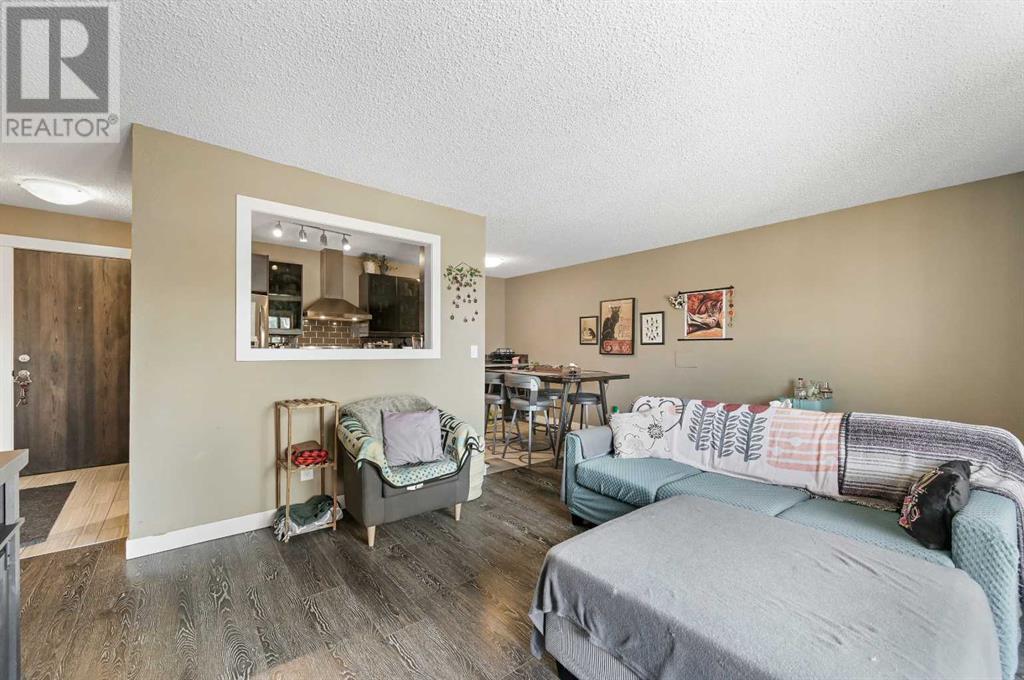 Single Family House for Sale in    Street SW Rosscarrock Calgary 