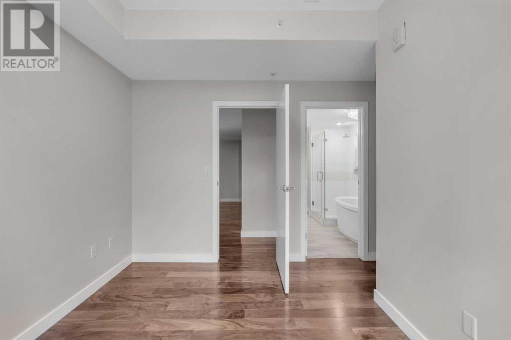 Single Family House for Sale in    Avenue NW Hillhurst Calgary 