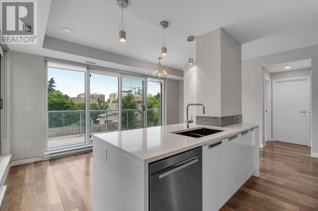 Single Family House for Sale in    Avenue NW Hillhurst Calgary 