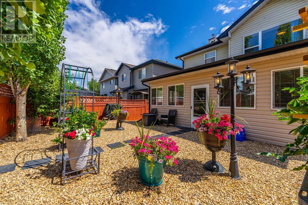 Single Family House for Sale in  Chapalina Manor SE Chaparral Calgary 