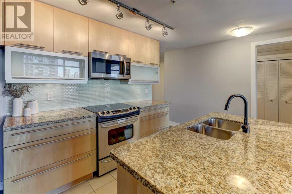 703, 215 13 Avenue SW, Calgary, Alberta