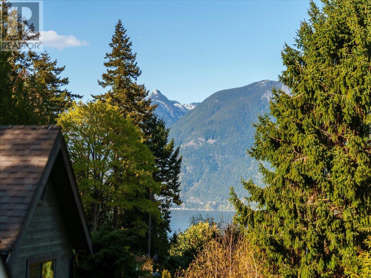 Photo 28 of 6810 Hycroft Road, West Vancouver BC
