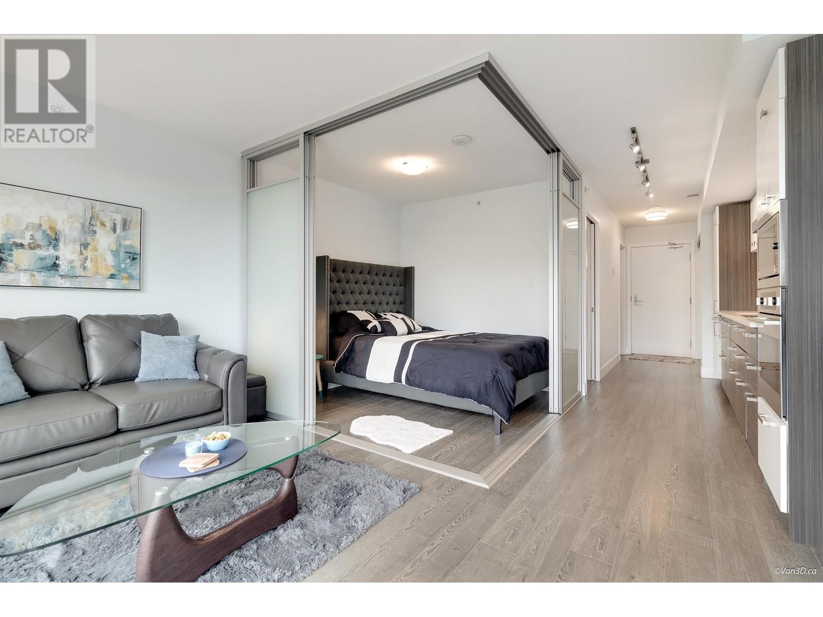 Photo 4 of 3 Xx 1783 Manitoba Street, Vancouver BC