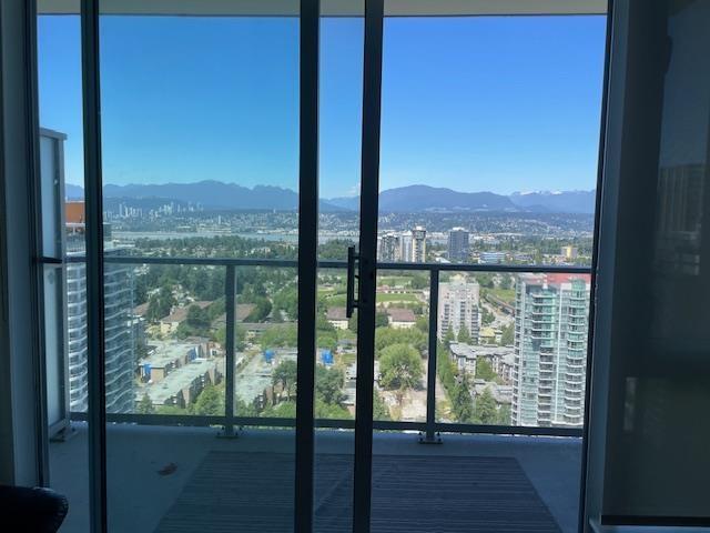 Photo 2 of 2904 13350 Central Avenue, Surrey BC