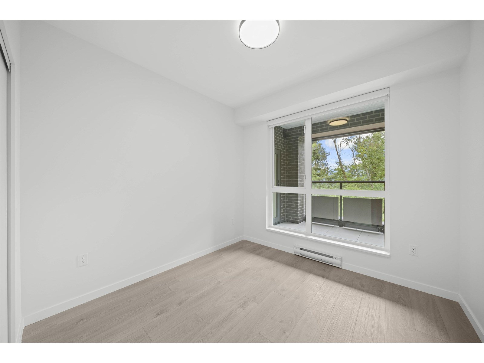 Photo 14 of 206 6585 195 A Street, Surrey BC