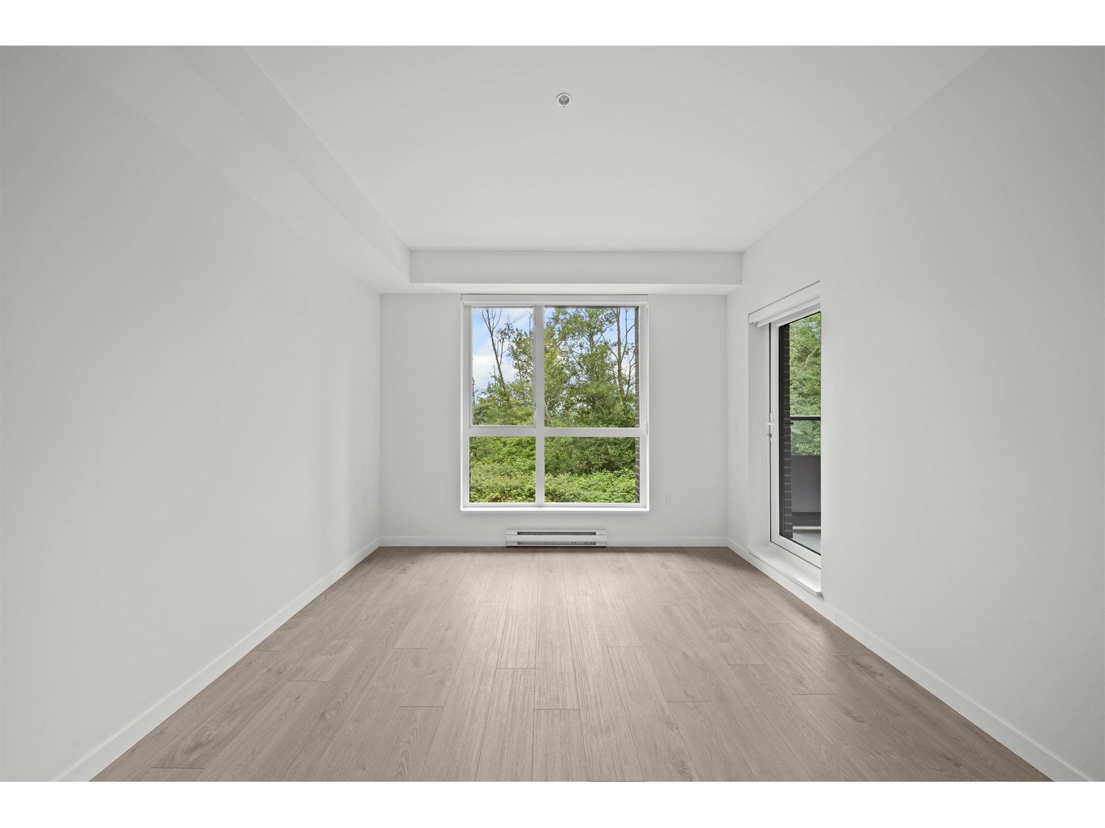Photo 12 of 206 6585 195 A Street, Surrey BC