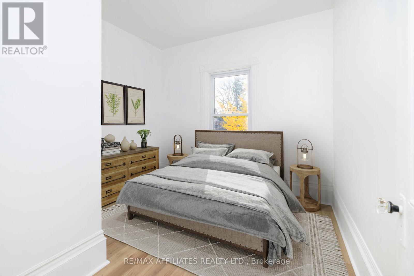 Photo 33 of 45 Drummond Street W, Perth ON