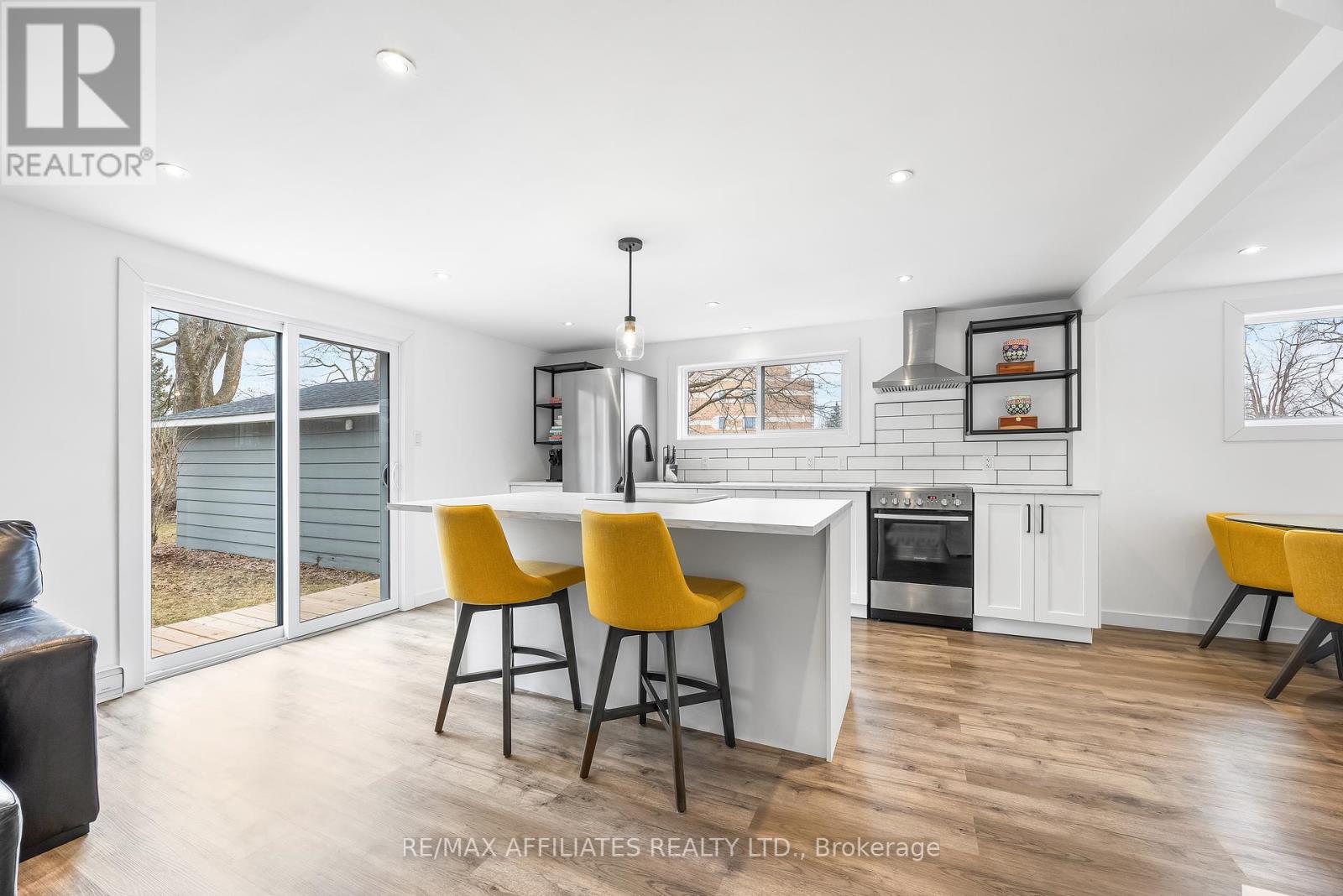 Photo 14 of 45 Drummond Street W, Perth ON