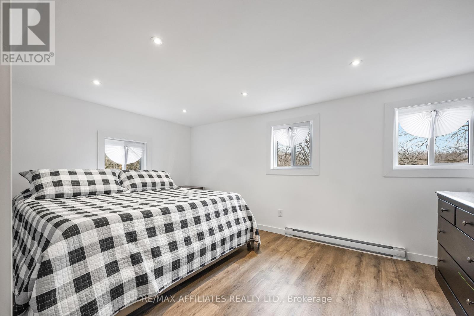Photo 10 of 45 Drummond Street W, Perth ON