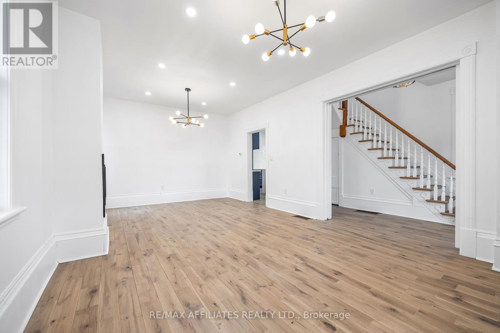 Photo 24 of 45 Drummond Street W, Perth ON