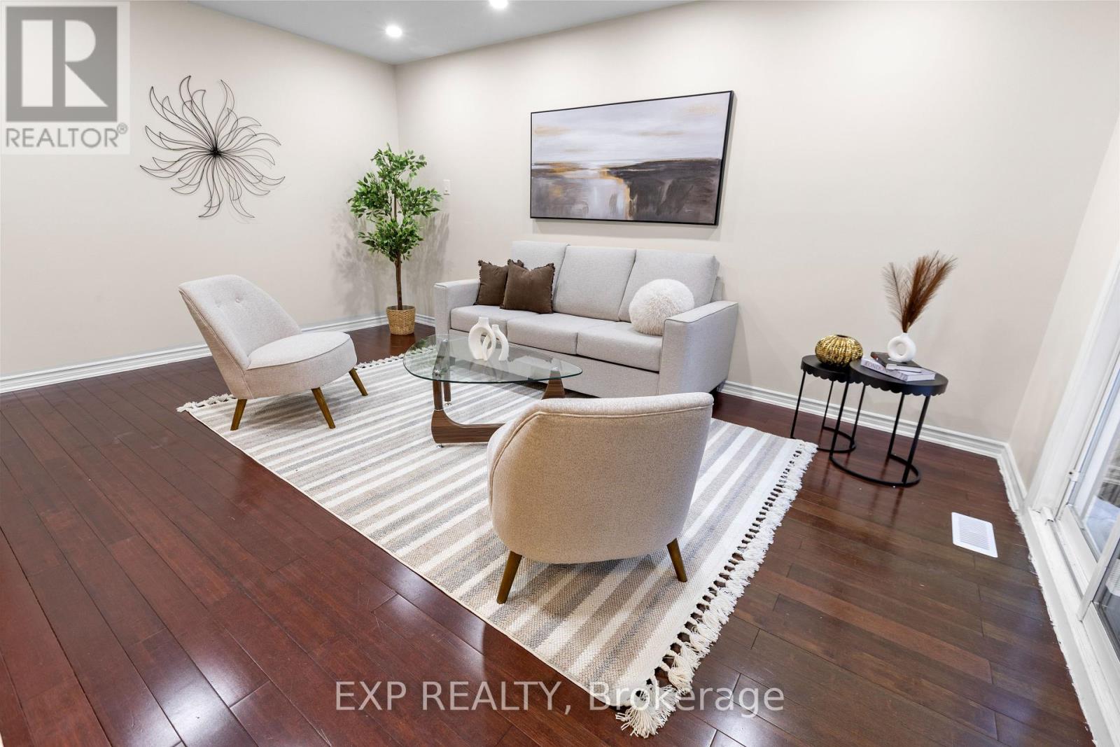Photo 6 of 107 2650 Pimlico Crescent, Ottawa ON