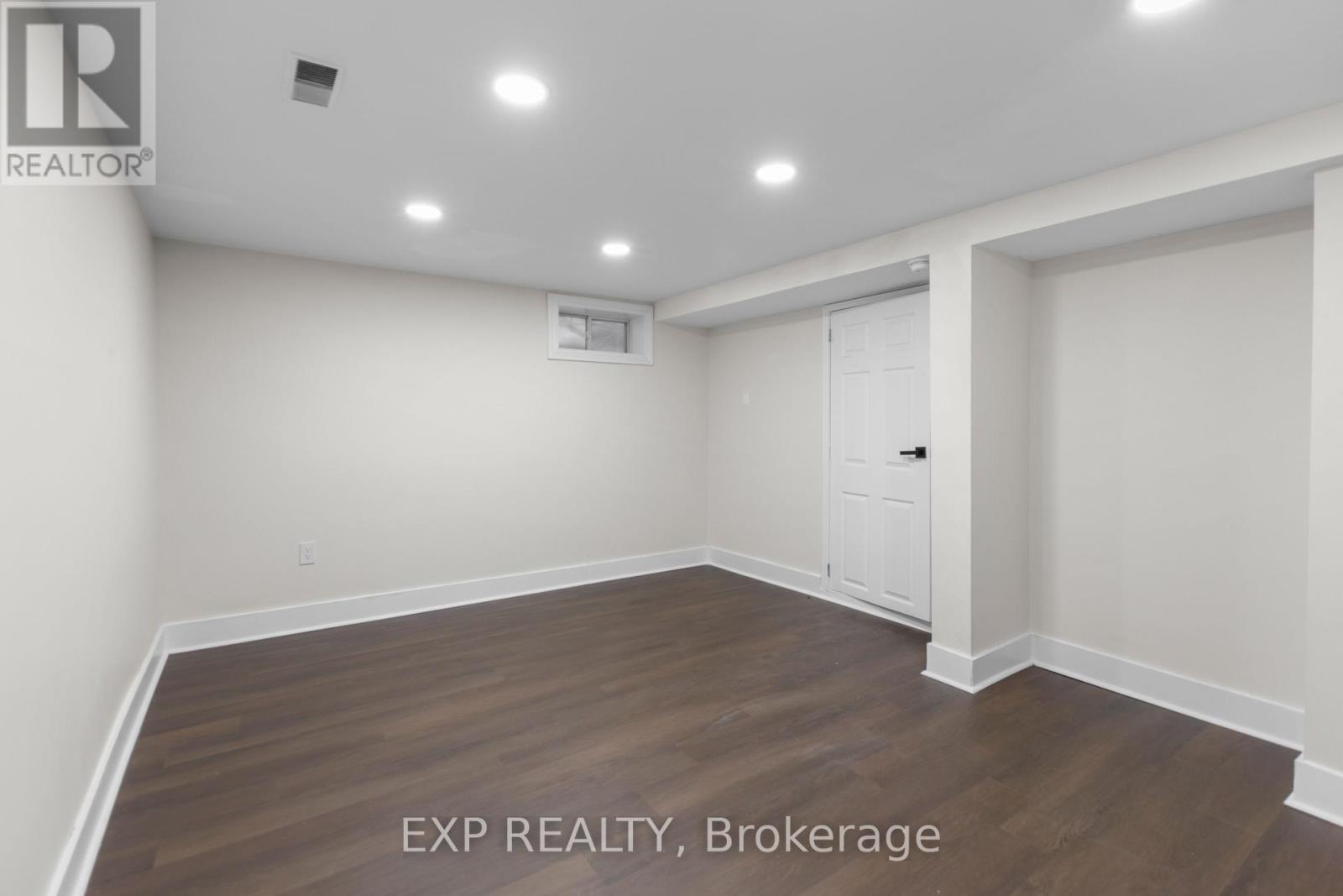 Photo 3 of 107 2650 Pimlico Crescent, Ottawa ON