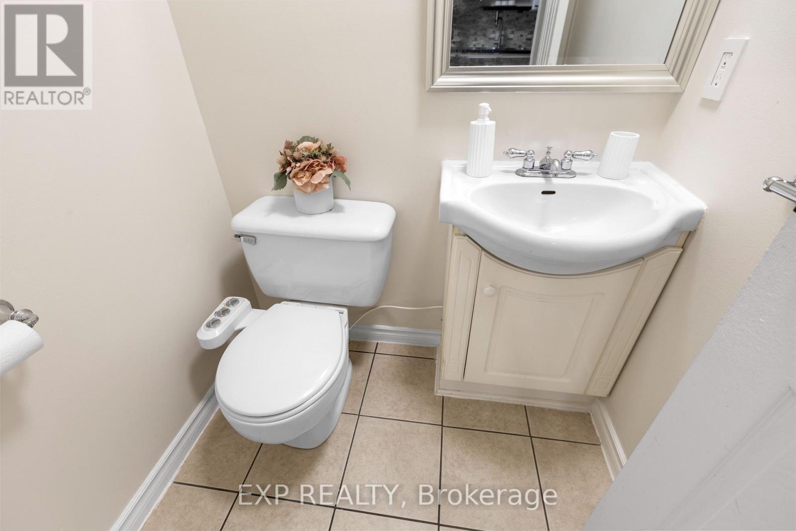 Photo 5 of 107 2650 Pimlico Crescent, Ottawa ON