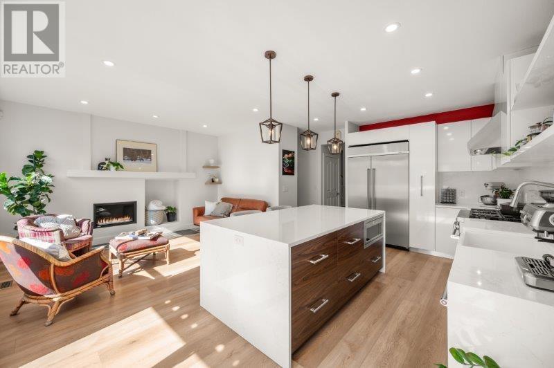 Photo 13 of 10091 243 Street, Maple Ridge BC