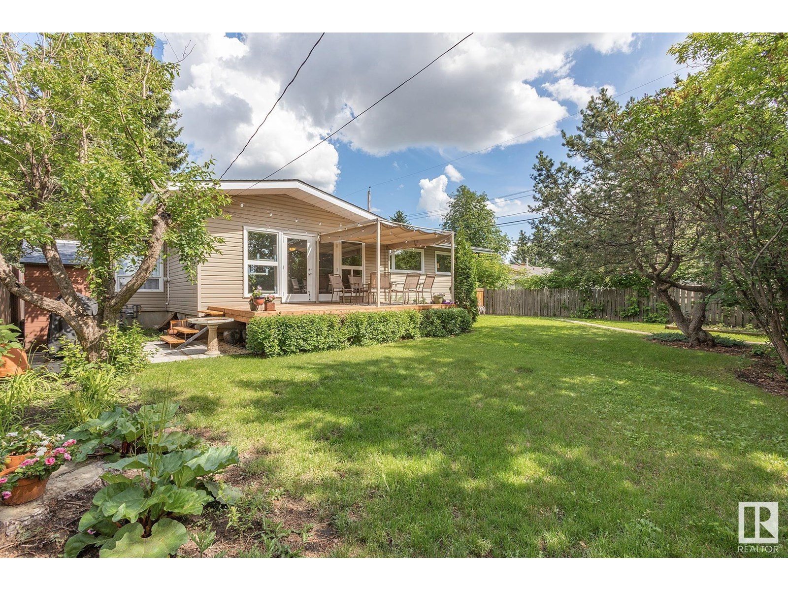 Photo 6 of 4908 112 St Nw, Edmonton AB