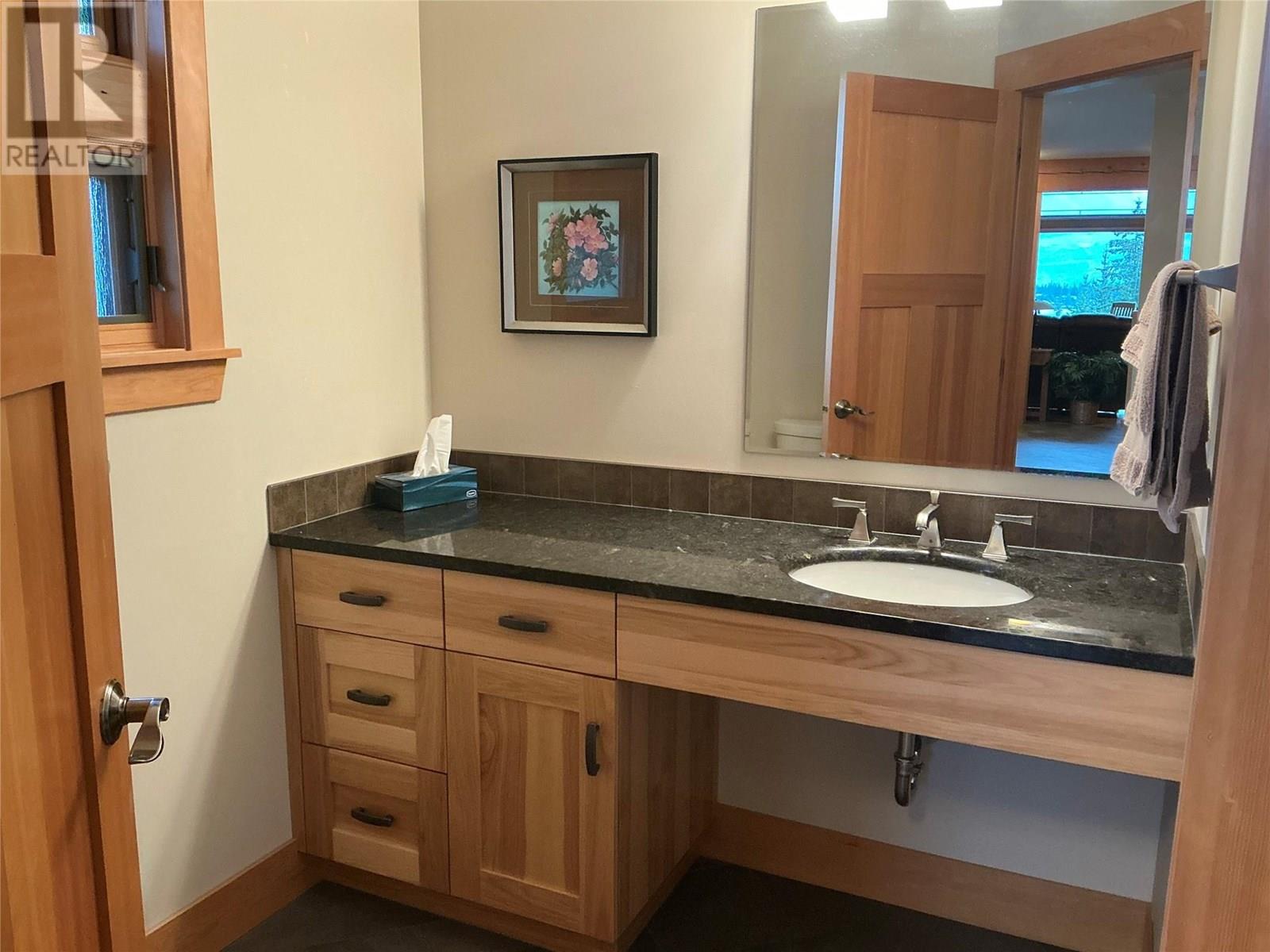 2573 Islandview Road, Blind Bay