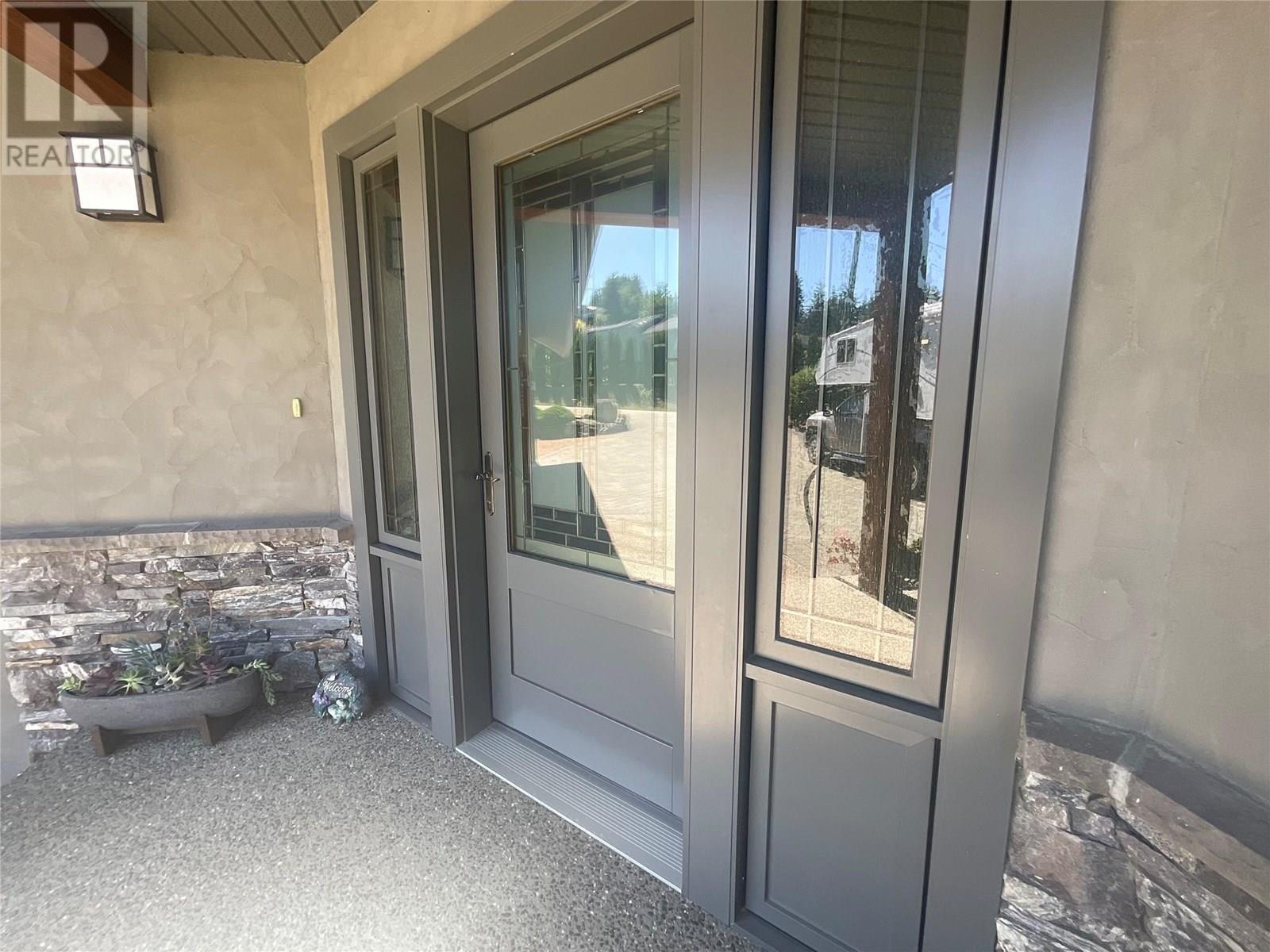 2573 Islandview Road, Blind Bay