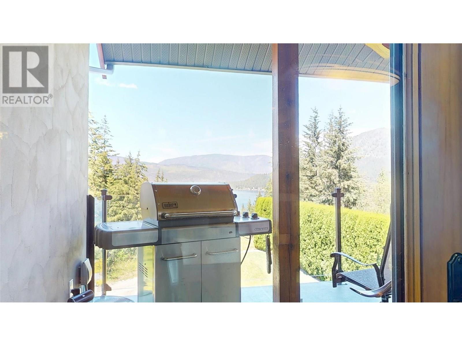 2573 Islandview Road, Blind Bay