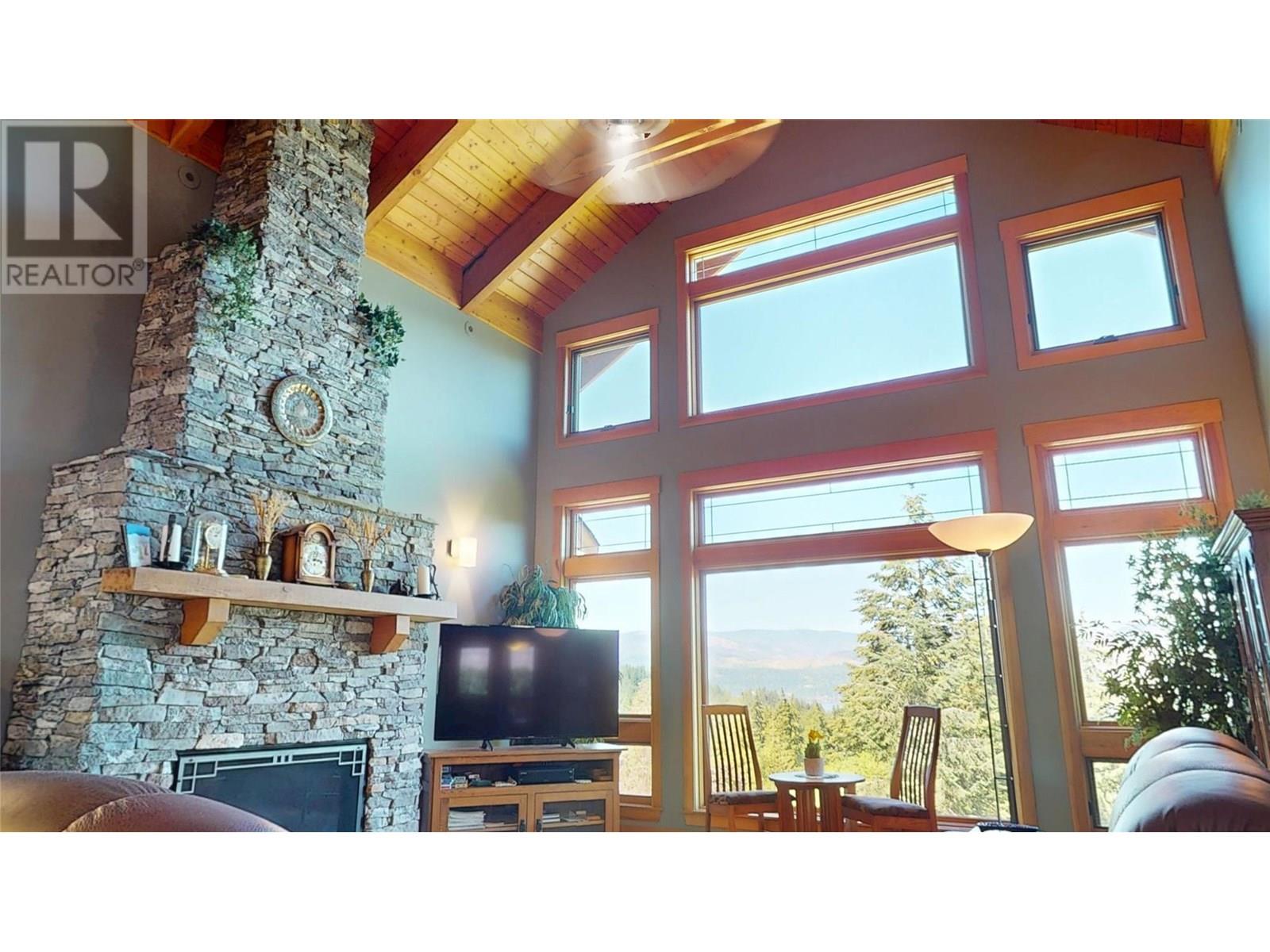 2573 Islandview Road, Blind Bay