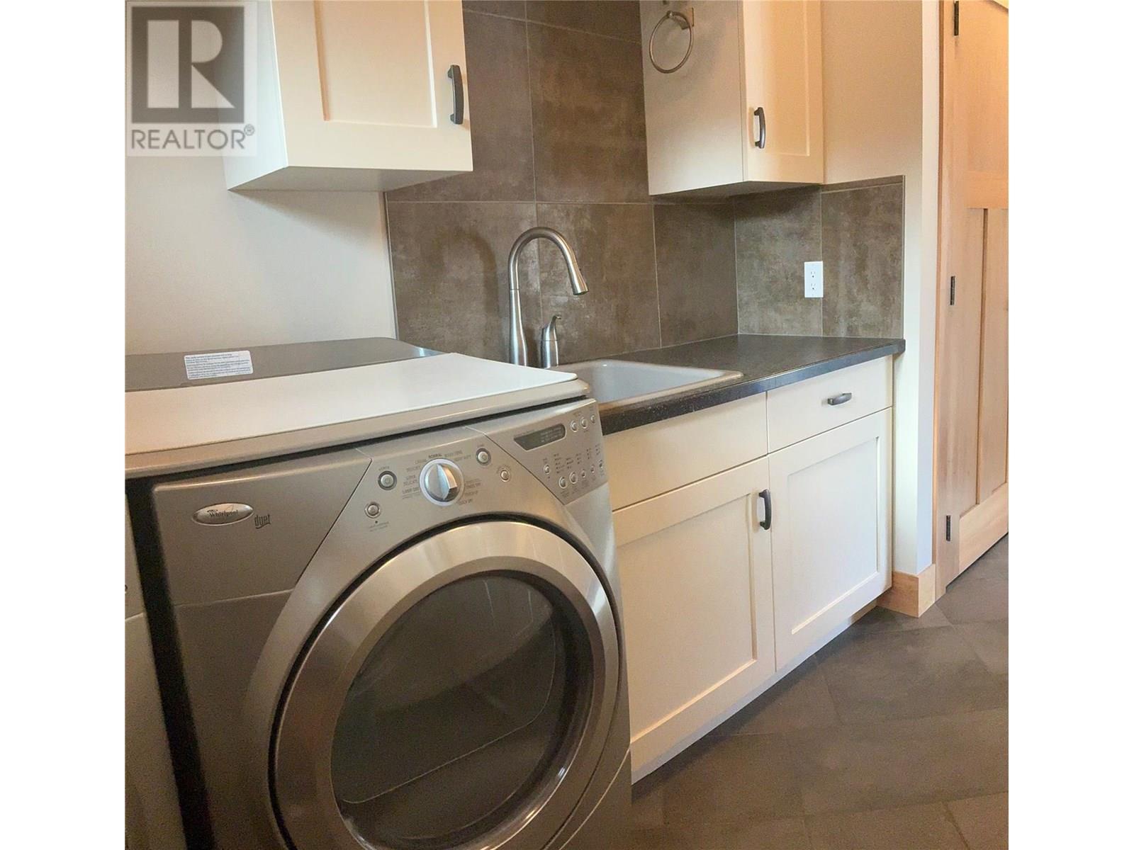 2573 Islandview Road, Blind Bay
