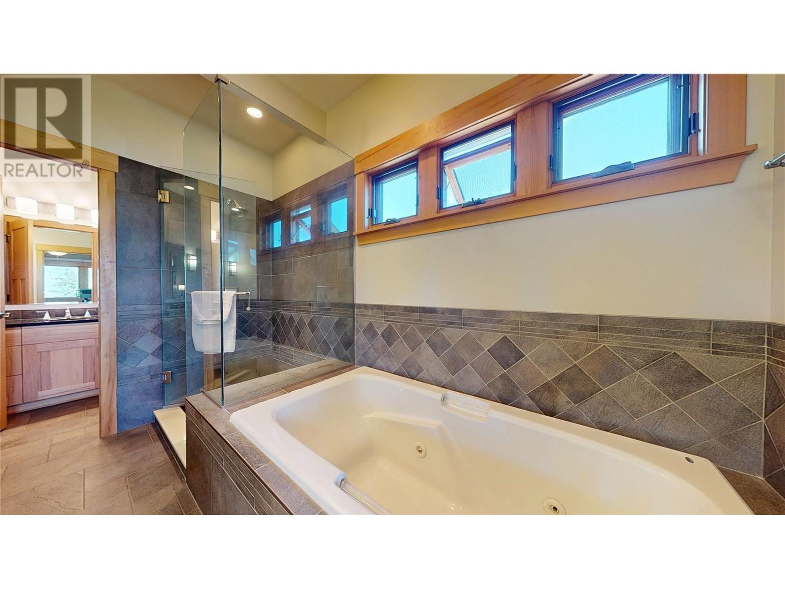 2573 Islandview Road, Blind Bay
