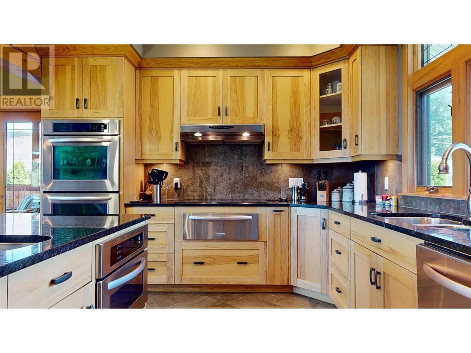 2573 Islandview Road, Blind Bay