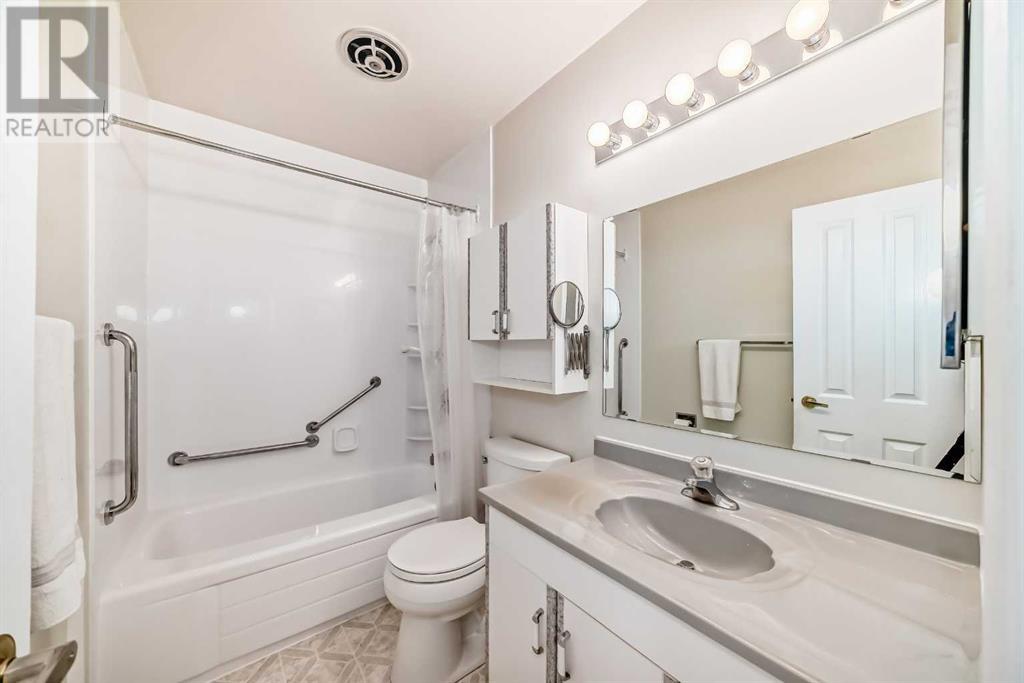 Single Family House Bungalow for Sale in  Fortalice Crescent SE Forest Heights Calgary 