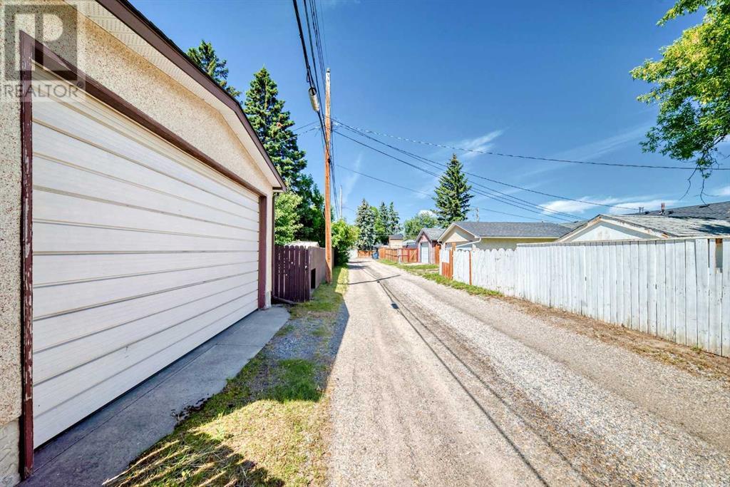 851 Fortalice Crescent SE, Calgary, Alberta