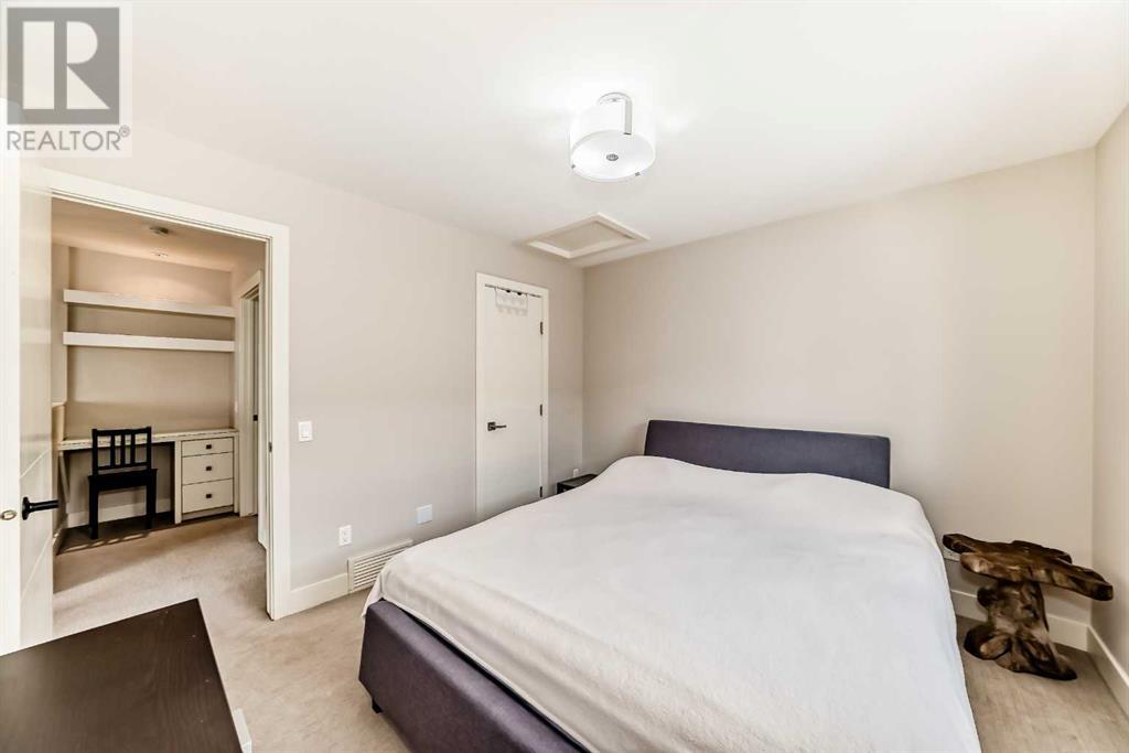 Single Family House for Sale in    Avenue NW Sunnyside Calgary 