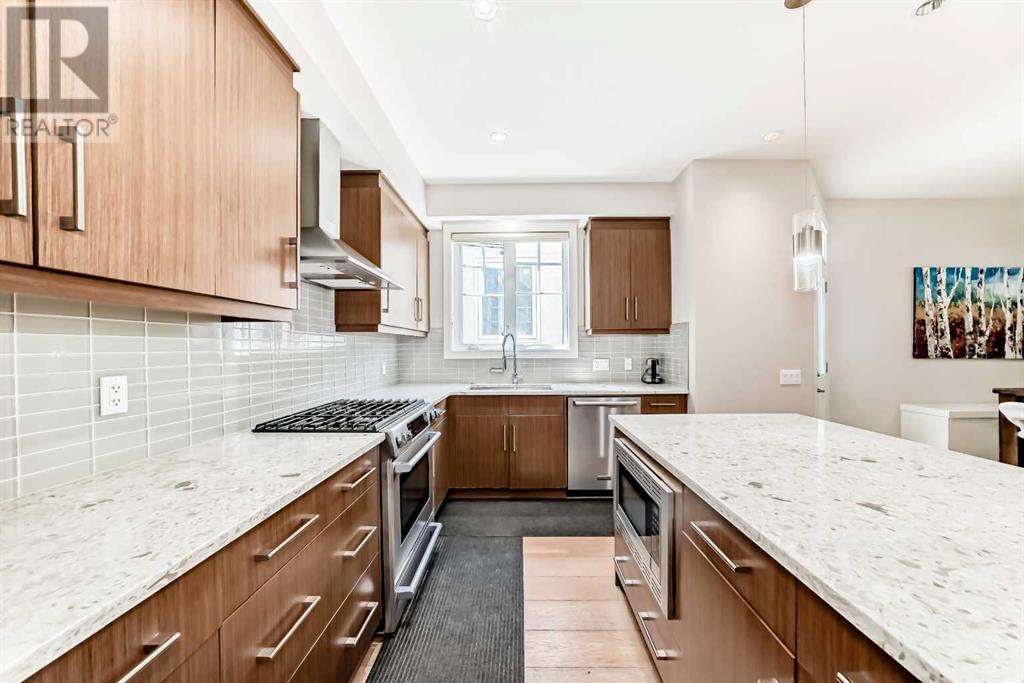 Single Family House for Sale in    Avenue NW Sunnyside Calgary 