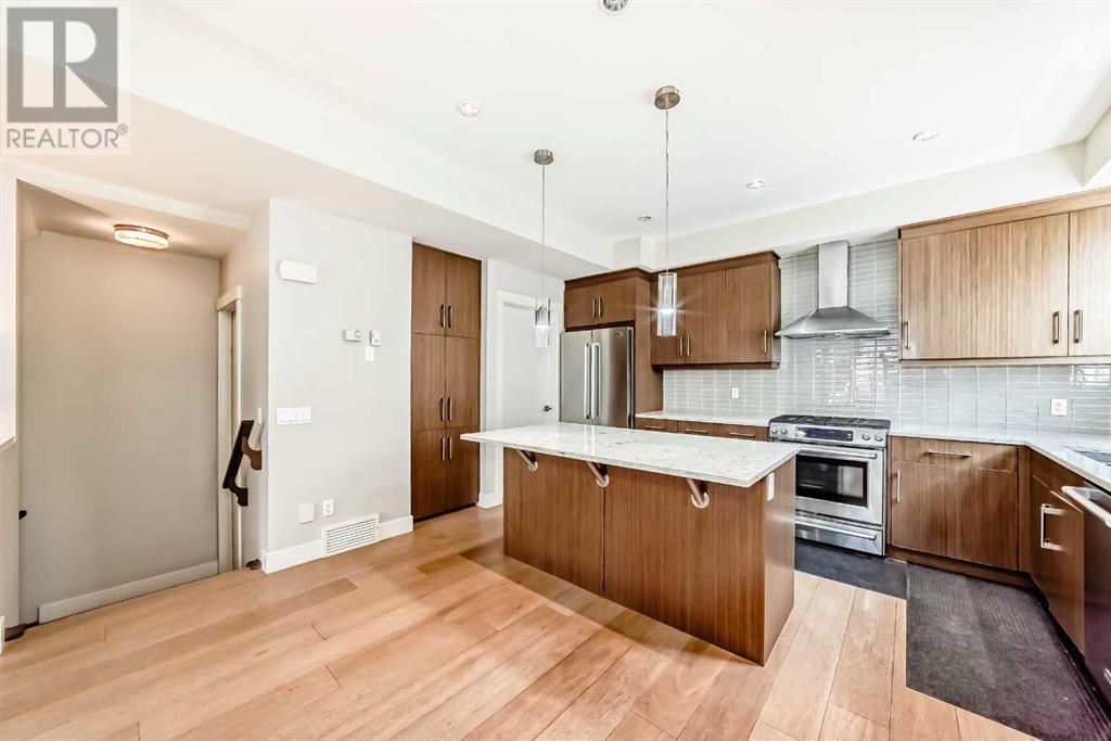 Single Family House for Sale in    Avenue NW Sunnyside Calgary 