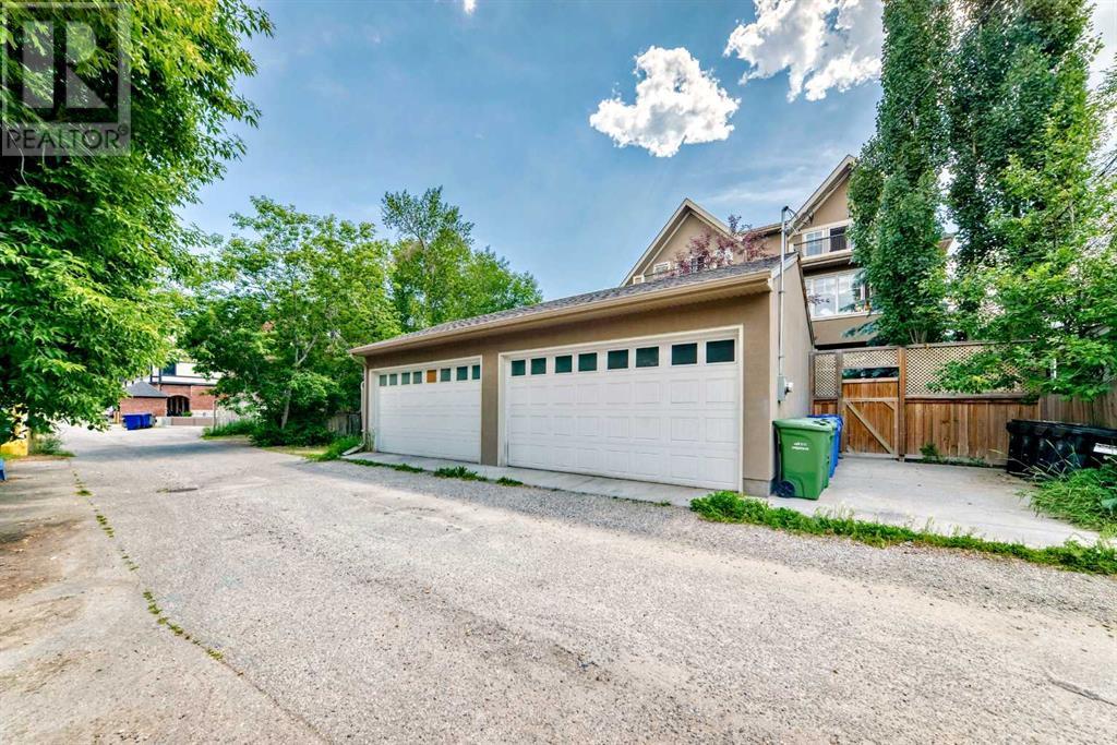 Single Family House for Sale in    Avenue NW Sunnyside Calgary 