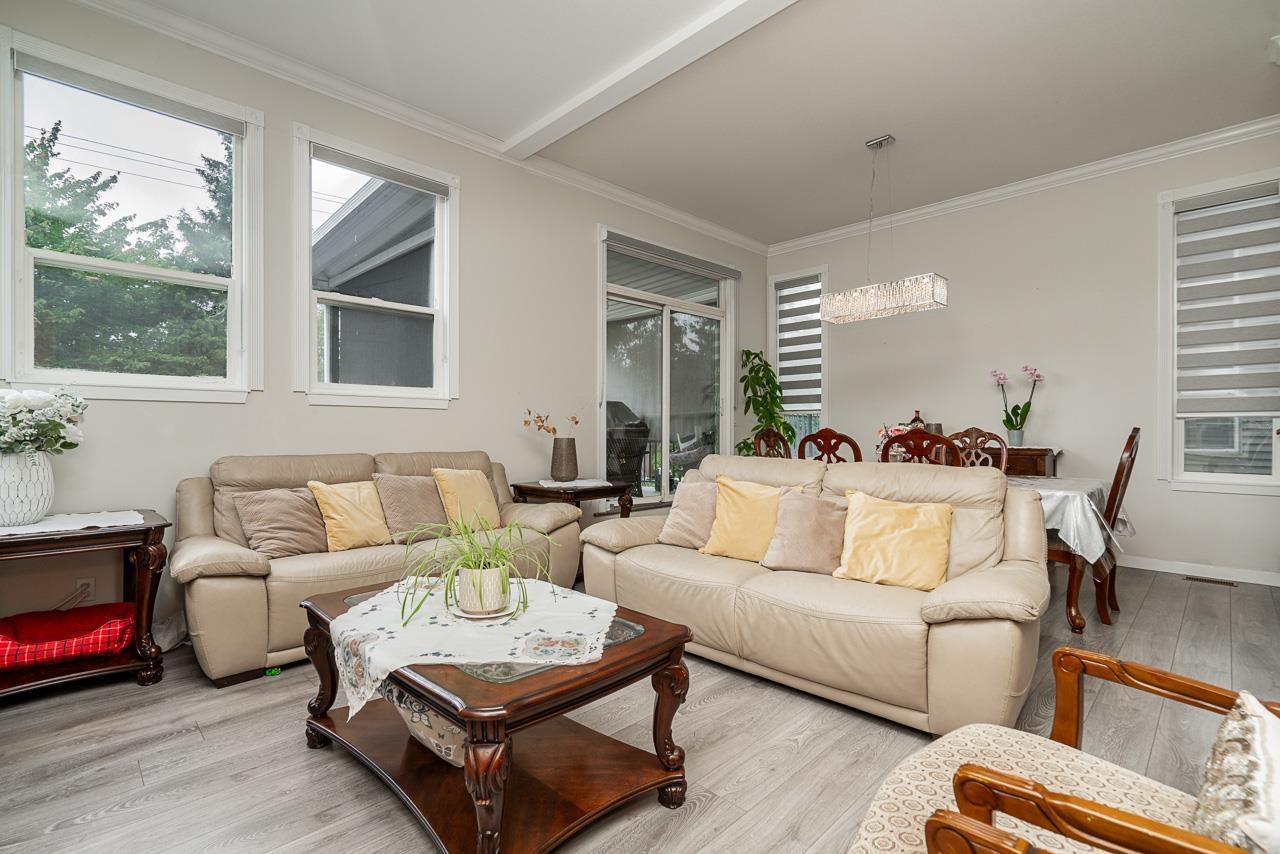 Photo 11 of 14858 56 A Avenue, Surrey BC
