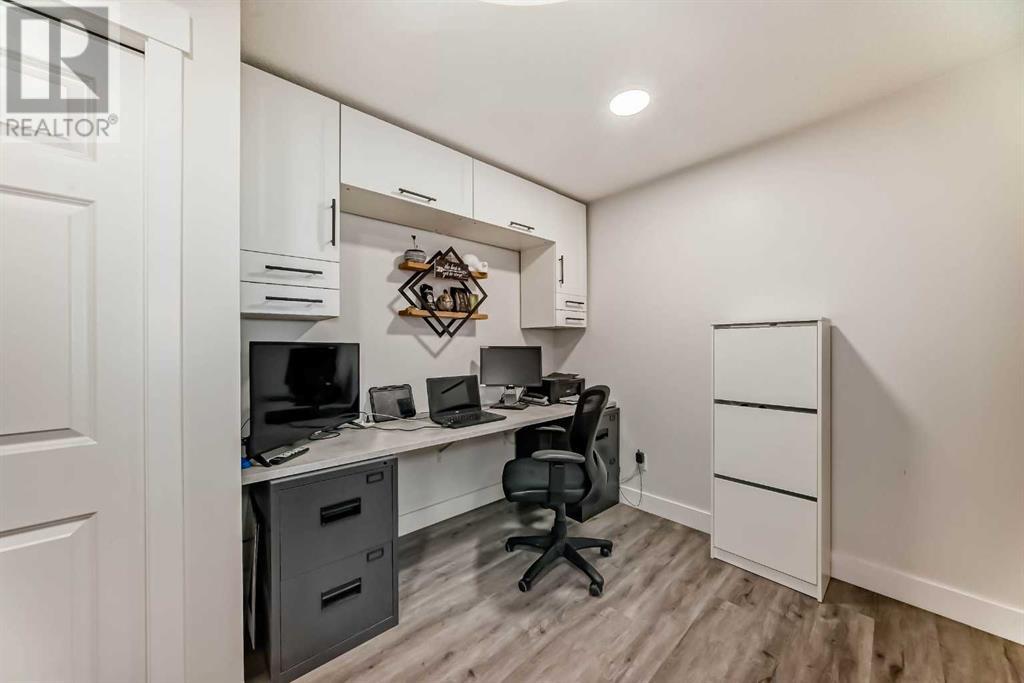 Single Family House for Sale in   Copperpond Common SE Copperfield Calgary 