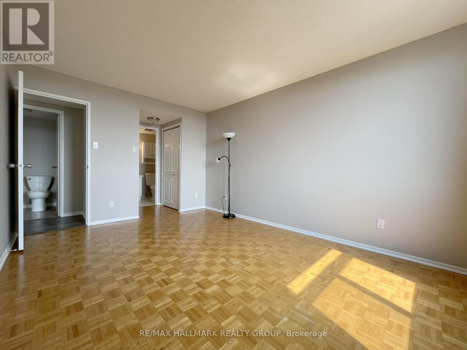 Photo 9 of 1210 2871 Richmond Road, Ottawa ON