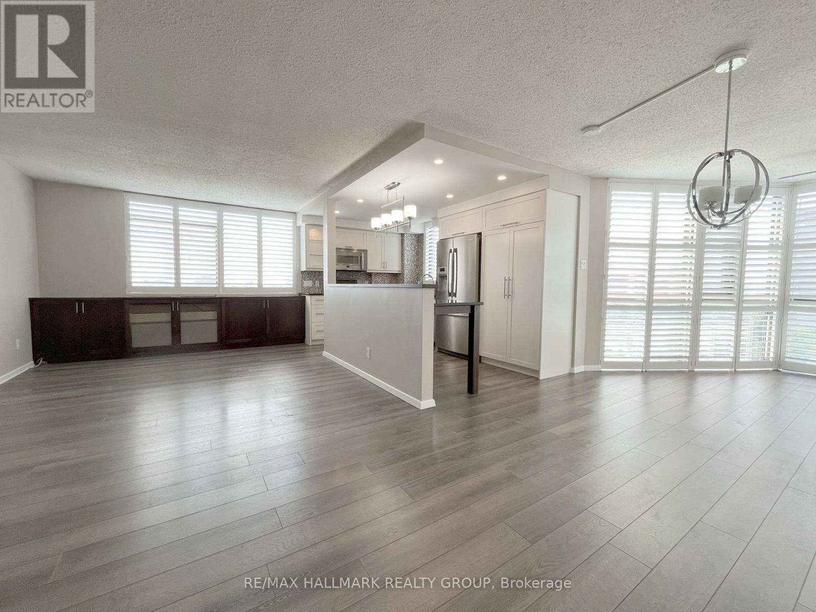 Photo 3 of 1210 2871 Richmond Road, Ottawa ON