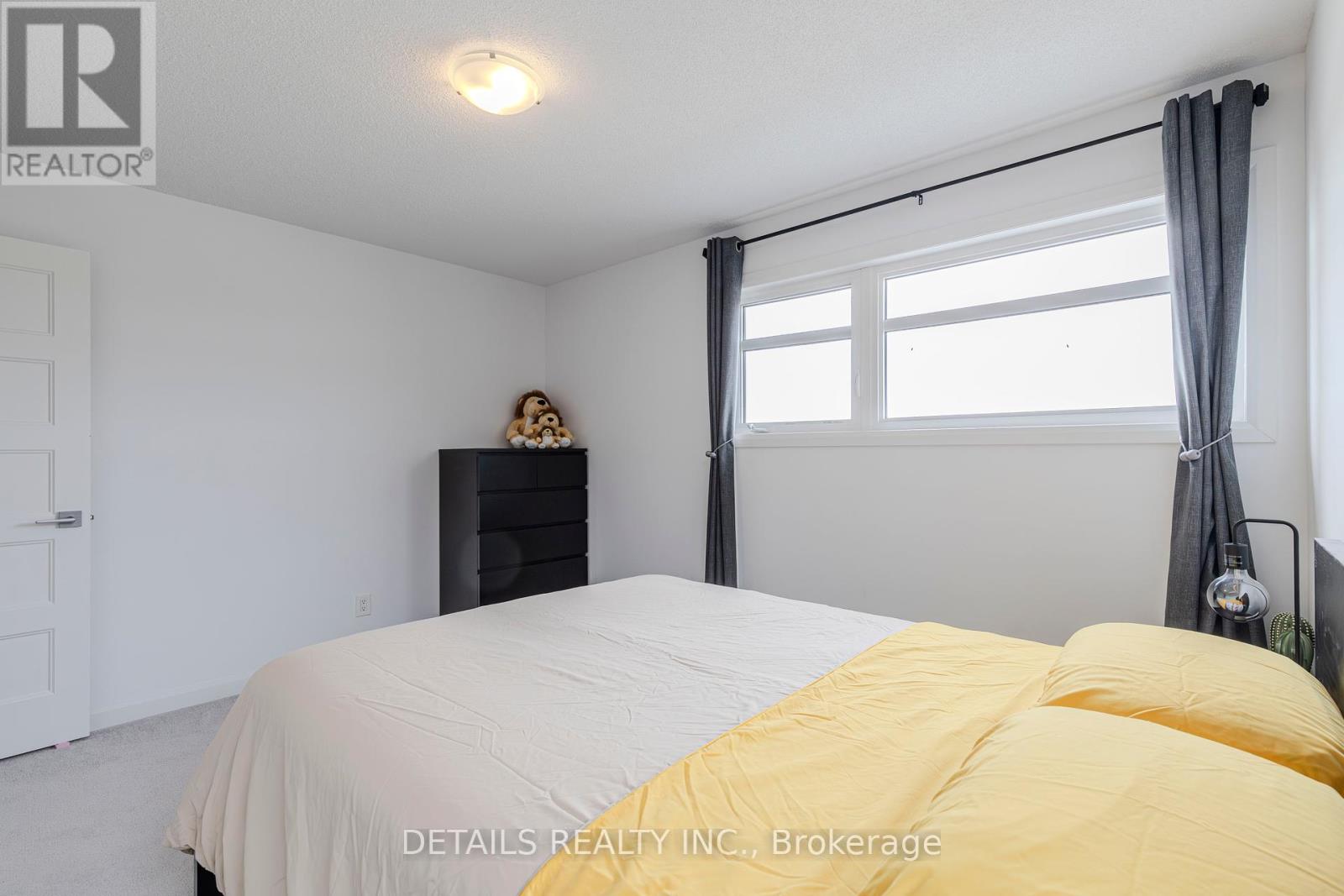 Photo 35 of 372 Sterling Avenue, Clarencerockland ON
