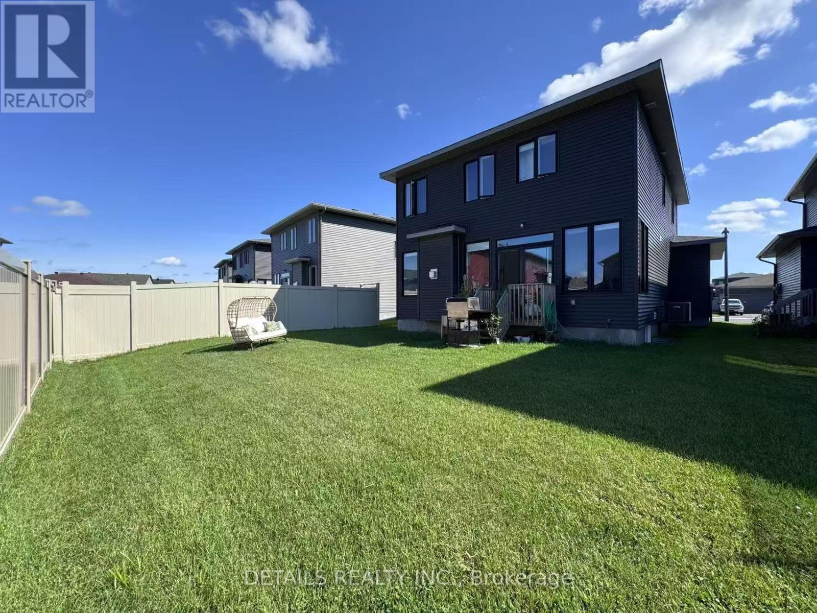 Photo 44 of 372 Sterling Avenue, Clarencerockland ON