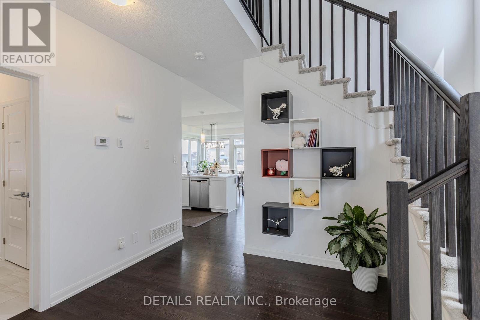 Photo 8 of 372 Sterling Avenue, Clarencerockland ON