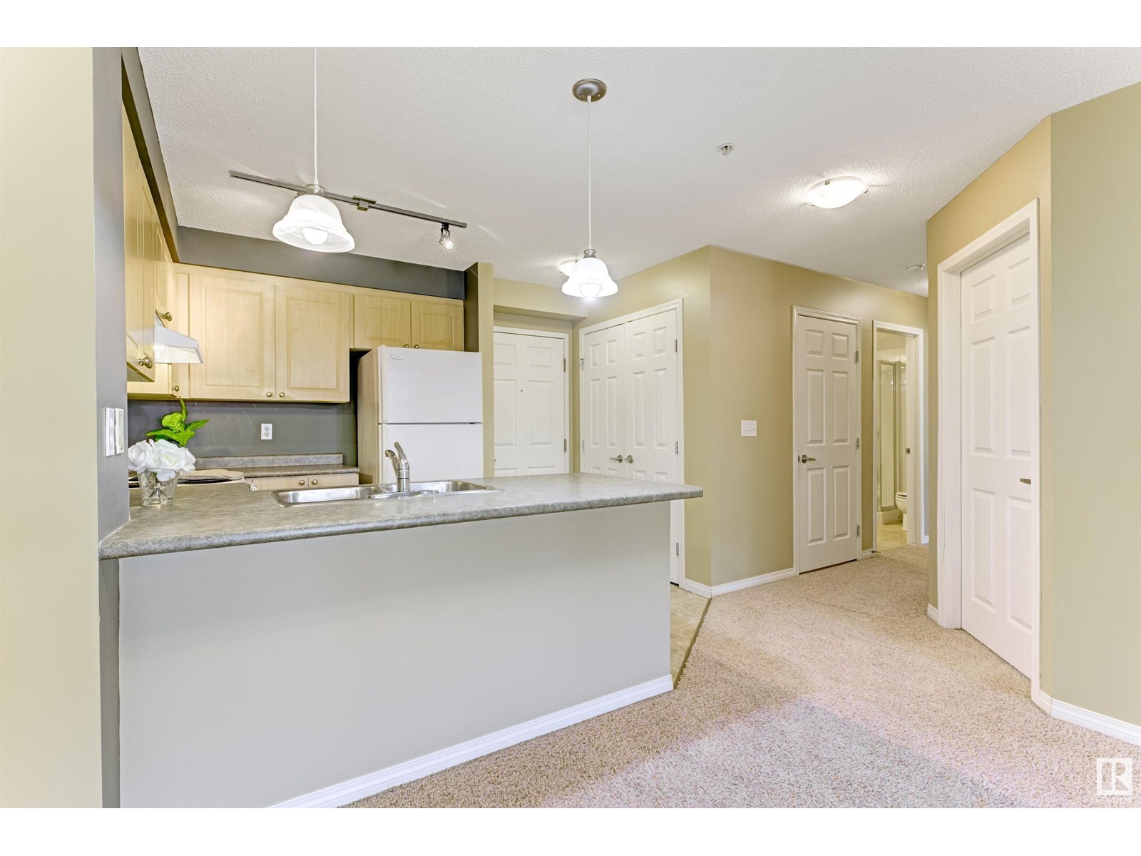 Photo 10 of 412 630 Mcallister Lo Sw, Edmonton AB