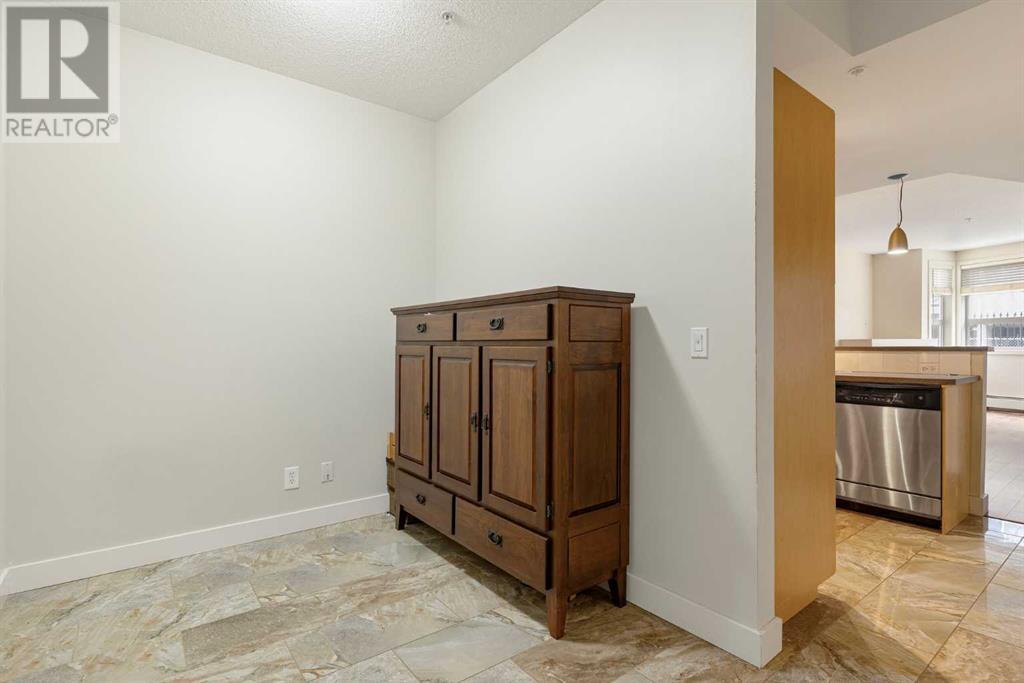 Single Family House for Sale in    Avenue SW Mission Calgary 