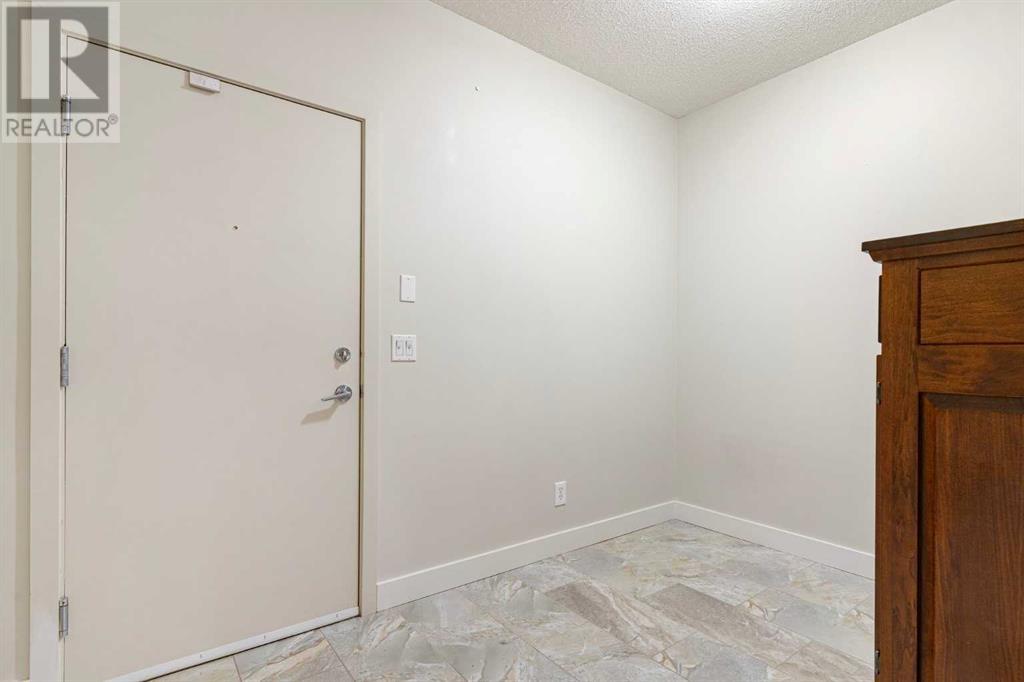 111, 315 24 Avenue SW, Calgary, Alberta