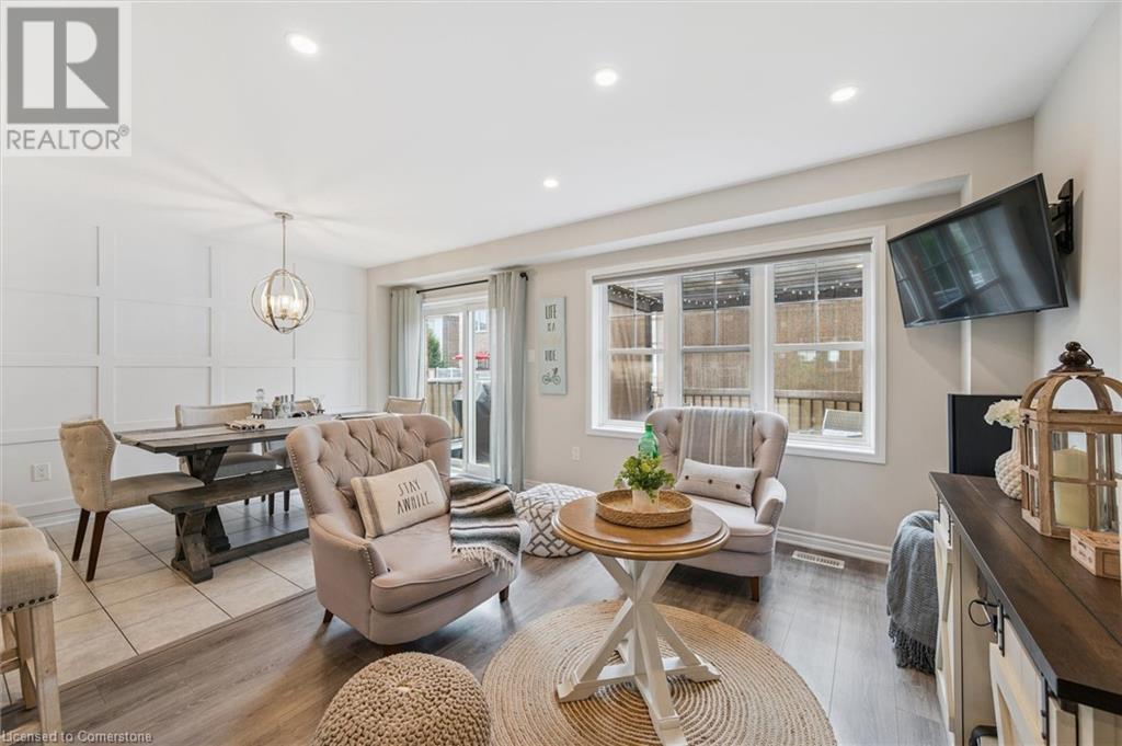 Photo 10 of 22 Spring Creek Drive Unit 80, Waterdown ON