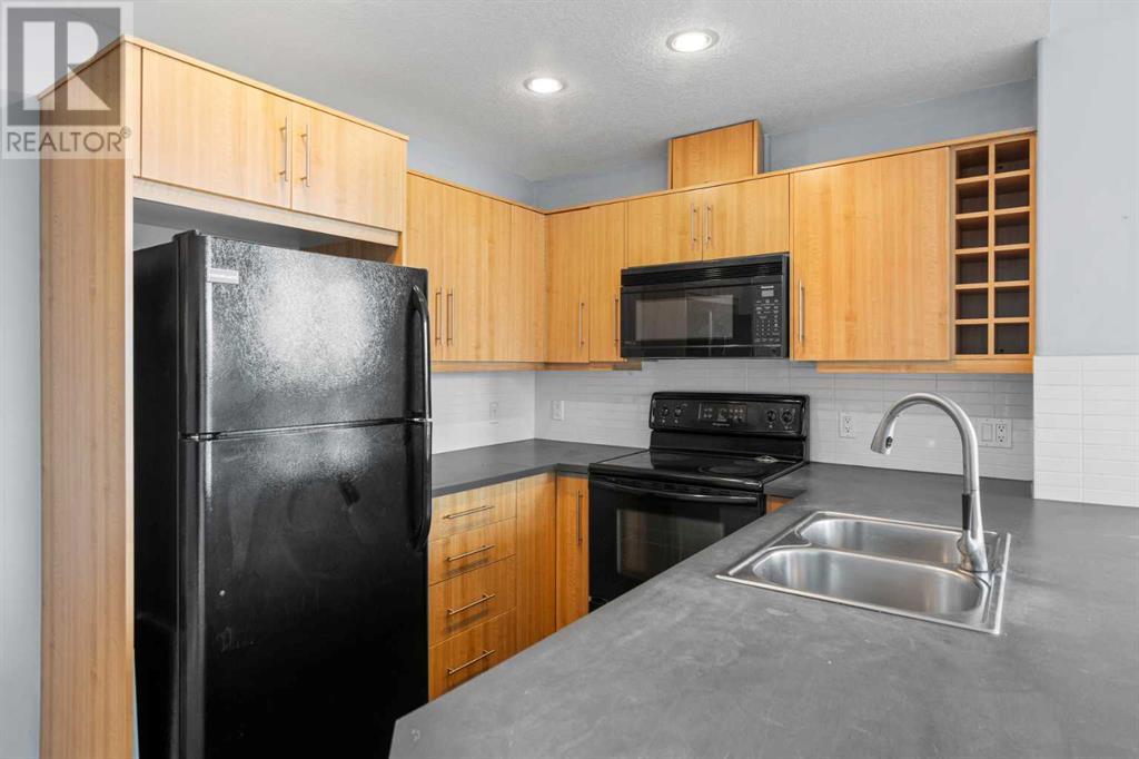 Single Family House for Sale in   Spruce Place SW Spruce Cliff Calgary 