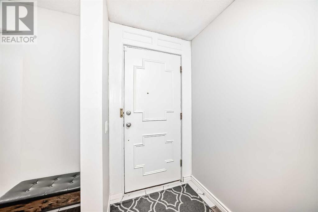 Single Family House Bungalow for Sale in  Vanguard Road NW Varsity Calgary 
