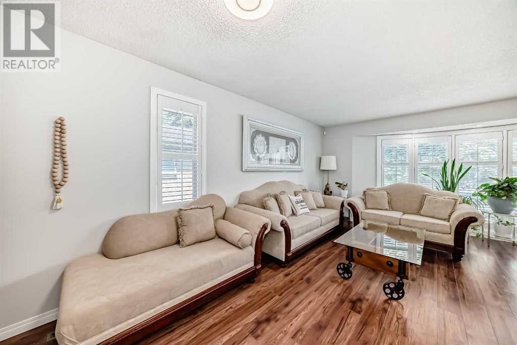 Single Family House Bungalow for Sale in  Vanguard Road NW Varsity Calgary 