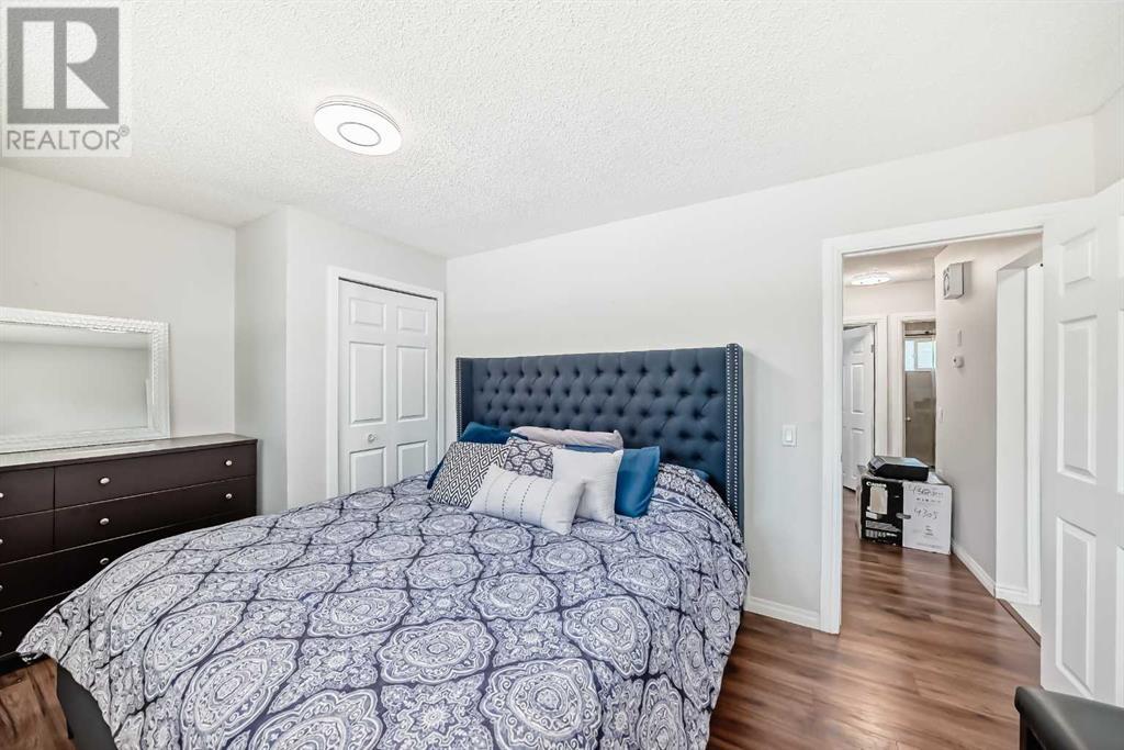 Single Family House Bungalow for Sale in  Vanguard Road NW Varsity Calgary 