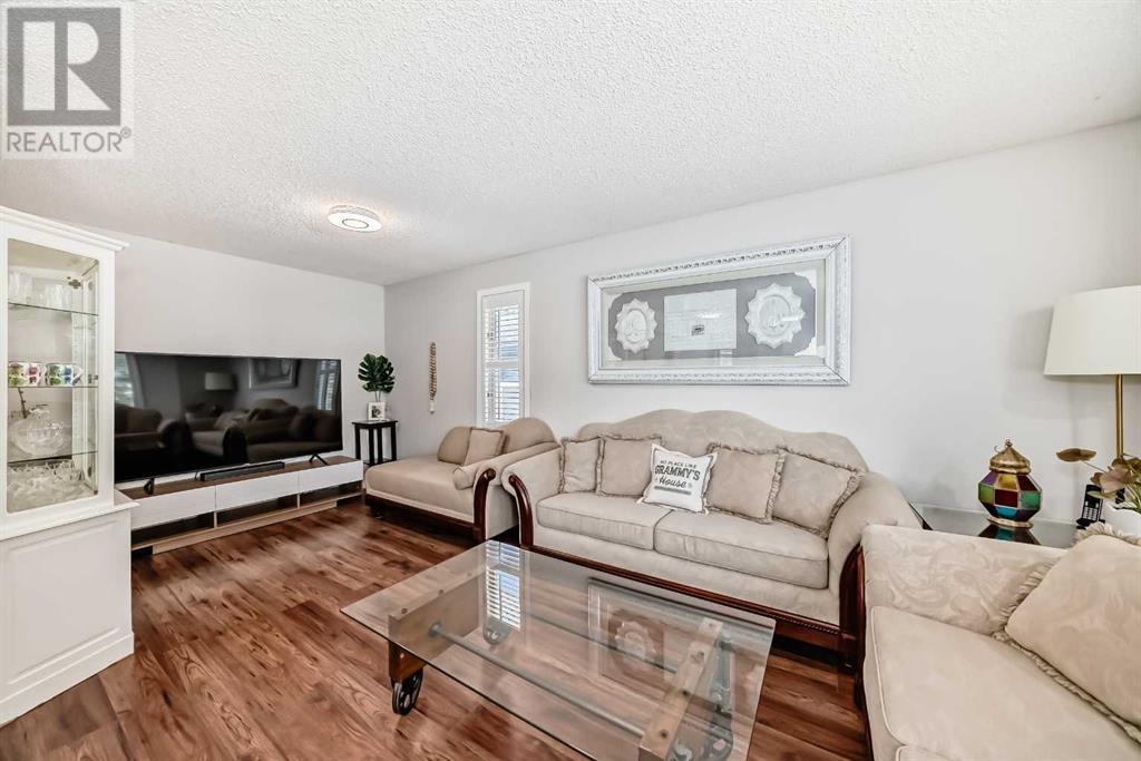 Single Family House Bungalow for Sale in  Vanguard Road NW Varsity Calgary 